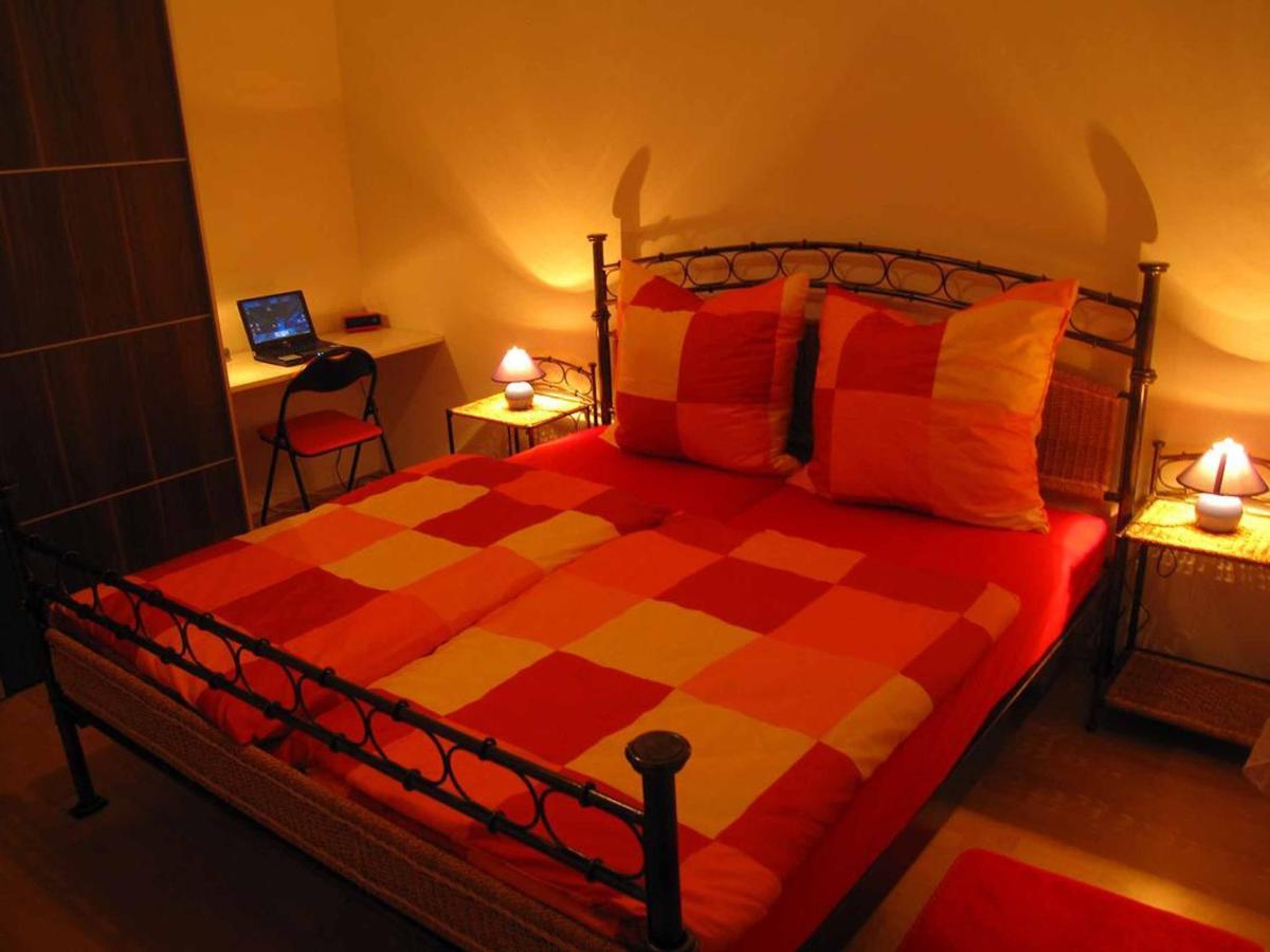Apartment Am Europakanal Fürth Екстериор снимка