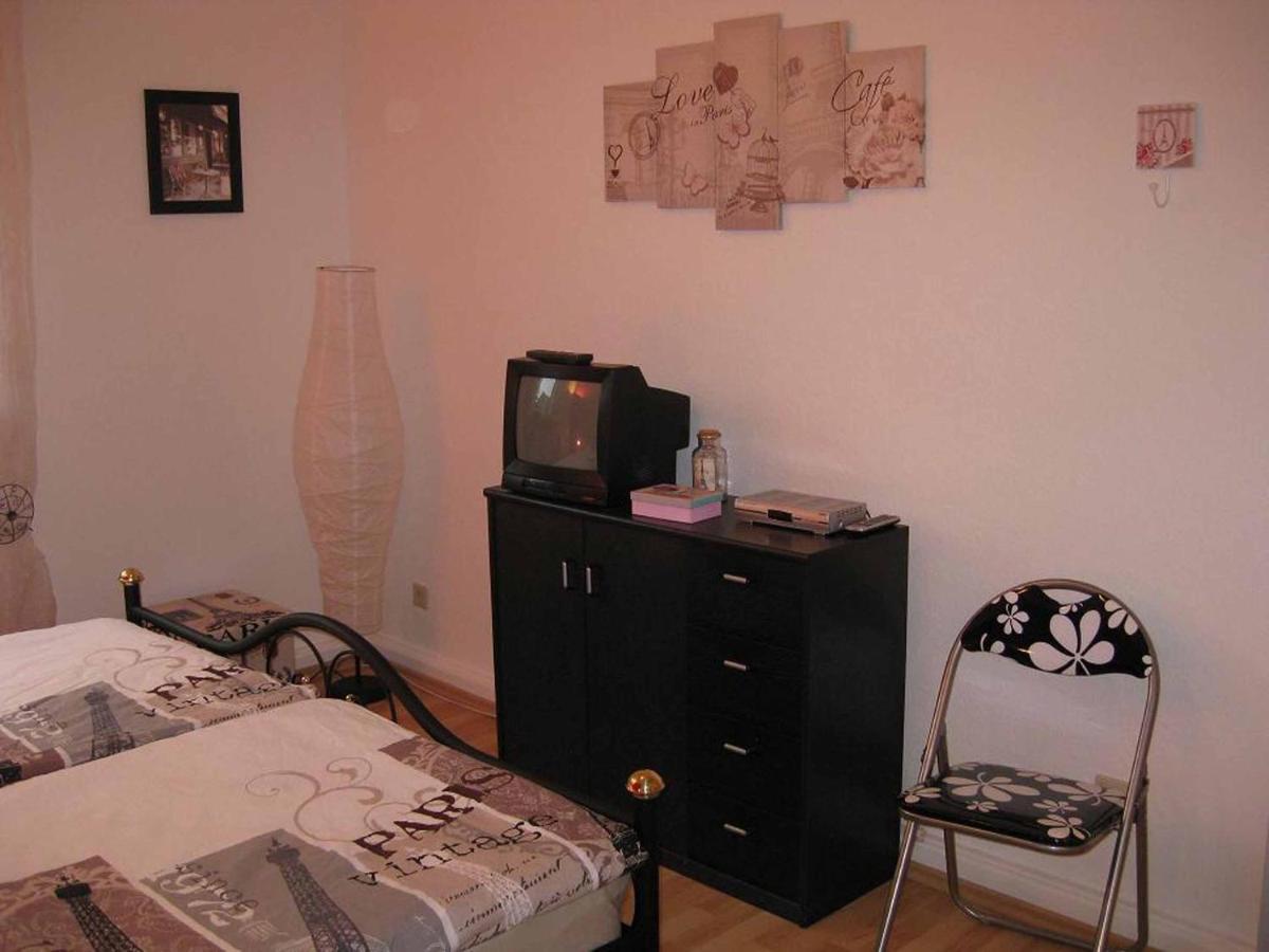 Apartment Am Europakanal Fürth Екстериор снимка